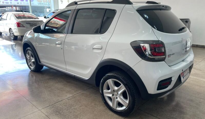 
								Renault Sandero  1.6 Stepway full									