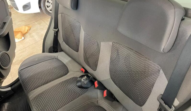 
								Fiat Palio  1.0 Attractiv full									