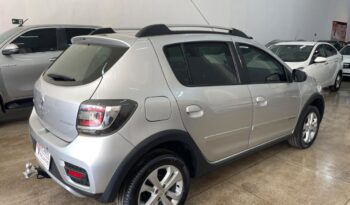 
									Renault Sandero  1.6 Stepway full								